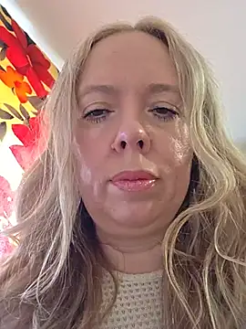 Irina3718 online show from 06/24/26, 07:18