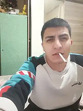 Snapshot of Kadir1320@xh chatting on 03/17/25, 07:04 Kadir1320xh online show from 03/17/25, 07:04