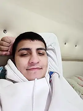 Snapshot of Kadir1320@xh chatting on 03/19/25, 09:58 Kadir1320xh online show from 03/19/25, 09:58