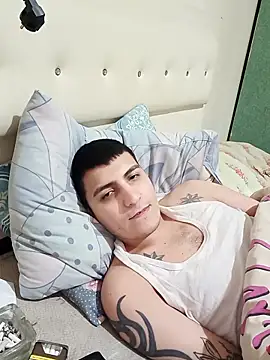 Snapshot of Kadir1320@xh chatting on 03/20/25, 04:29 Kadir1320xh online show from 03/20/25, 04:29