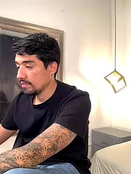 valery and Dani  online show from 12/04/25, 08:06