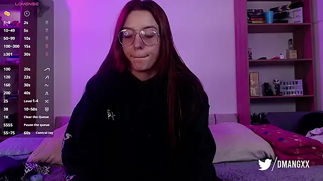 Snapshot of Soy_mangx chatting on 11/27/25, 02:24 Soy mangx online show from 11/27/25, 02:24