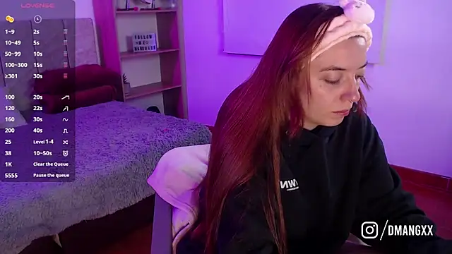 Snapshot of Soy_mangx chatting on 12/21/25, 03:24 Soy mangx online show from 12/21/25, 03:24