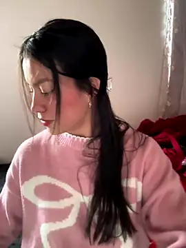 Snapshot of -Selene- chatting on 09/27/25, 09:31 -Selene- online show from 09/27/25, 09:31