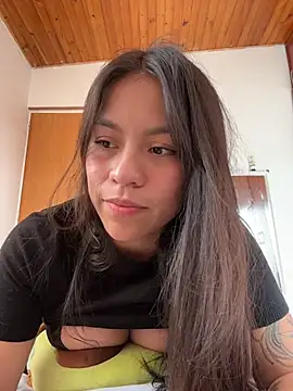 Snapshot of -Selene- chatting on 07/09/26, 06:12 -Selene- online show from 07/09/26, 06:12