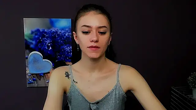 Snapshot of LanaTey chatting on 03/12/25, 12:57 LanaTey online show from 03/12/25, 12:57