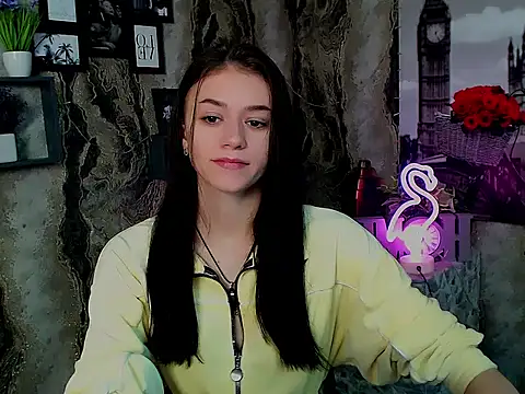 Snapshot of LanaTey chatting on 10/13/25, 05:07 LanaTey online show from 10/13/25, 05:07