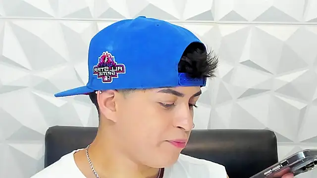 Sam Daves online show from 11/25/25, 02:06