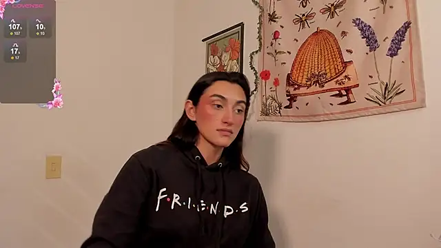 Snapshot of Gabee7_ chatting on 10/23/25, 03:11 Gabee7 online show from 10/23/25, 03:11