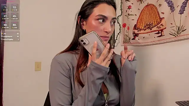 Snapshot of Gabee7_ chatting on 11/13/25, 03:55 Gabee7 online show from 11/13/25, 03:55