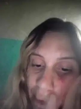 Snapshot of VictoriaLuxe chatting on 10/31/25, 10:33 VictoriaLuxe online show from 10/31/25, 10:33