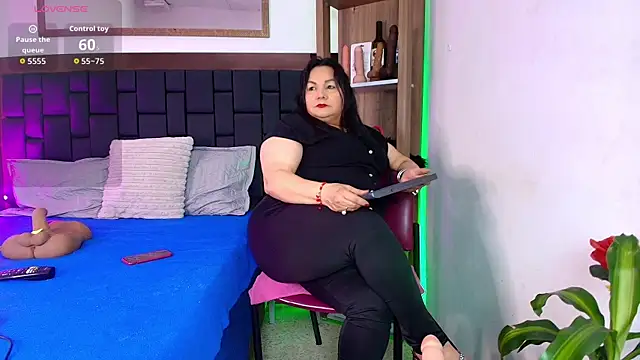 EllenaBoobs  online show from 05/23/26, 07:51