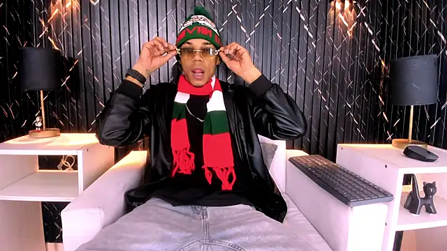 Gregory Sforza online show from 12/04/25, 06:38