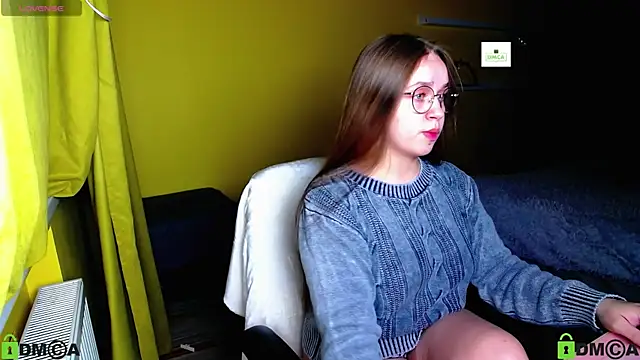 Snapshot of Lilysweet13 chatting on 11/23/25, 03:23 Lilysweet13 online show from 11/23/25, 03:23