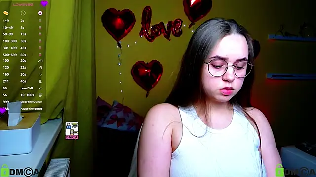 Snapshot of Lilysweet13 chatting on 02/07/26, 09:40 Lilysweet13 online show from 02/07/26, 09:40