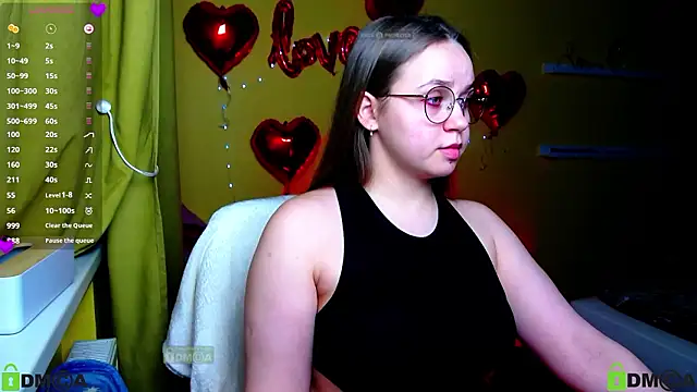 Snapshot of Lilysweet13 chatting on 02/13/26, 07:43 Lilysweet13 online show from 02/13/26, 07:43