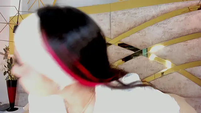 Sofiia Rossee  online show from 02/04/26, 08:03