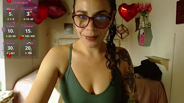 mia velvet1 online show from 04/06/26, 03:35