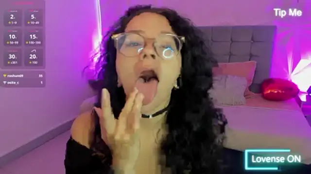 jenn cg online show from 04/15/26, 09:15