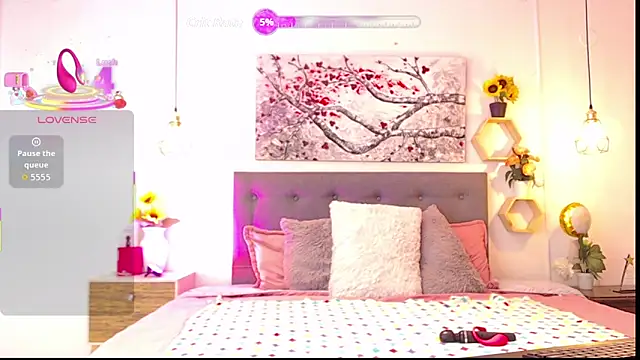Snapshot of Rose_Thompson1 chatting on 12/19/25, 01:40 Rose Thompson1 online show from 12/19/25, 01:40