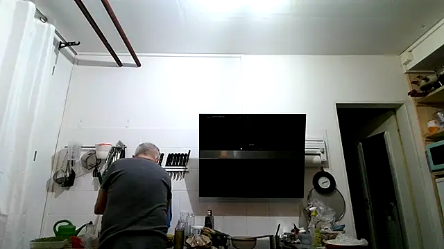 Snapshot of Berg_Boy chatting on 02/24/26, 07:12 Berg Boy online show from 02/24/26, 07:12