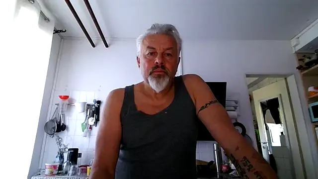 Berg Boy online show from 05/16/26, 08:33
