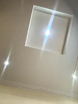 Ivelleee  online show from 11/19/25, 09:15