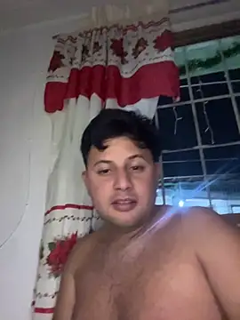 Snapshot of Mr_brian03 chatting on 06/28/26, 05:24 Mr brian03 online show from 06/28/26, 05:24