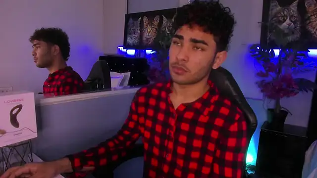 LucasCarterr  online show from 11/13/25, 03:38