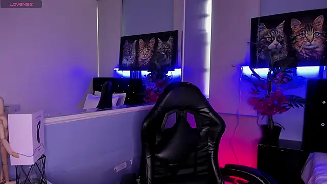 LucasCarterr  online show from 11/17/25, 12:55