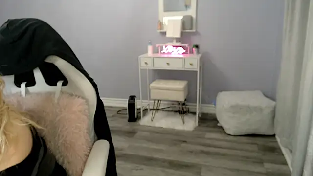 BellaStar84 online show from 12/22/25, 11:40