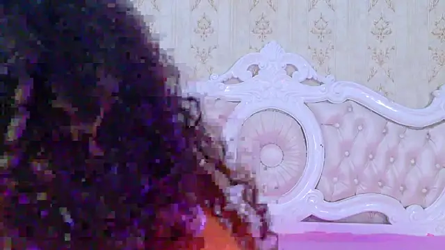 Snapshot of CamilaJohnston chatting on 06/25/26, 01:04 CamilaJohnston online show from 06/25/26, 01:04