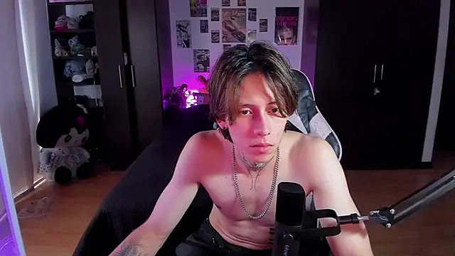 Snapshot of xIce_Boy chatting on 03/29/26, 08:20 xIce Boy online show from 03/29/26, 08:20