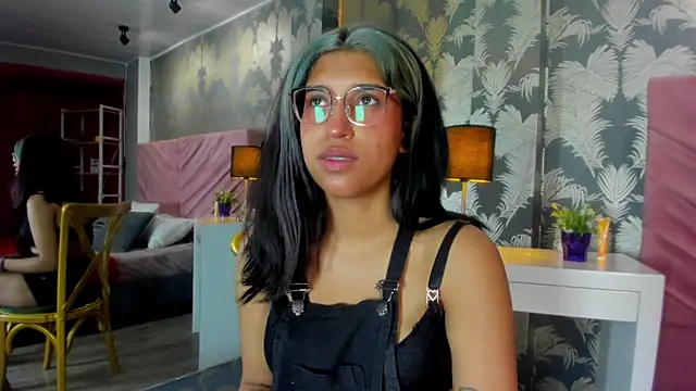 Karin Ks online show from 11/27/25, 08:00