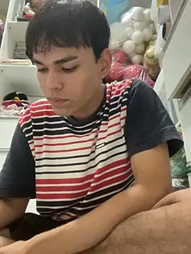 yue014 online show from 05/08/26, 04:07