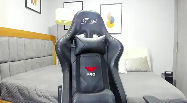 Snapshot of Dante_Storm chatting on 03/21/25, 04:17 Dante Storm online show from 03/21/25, 04:17