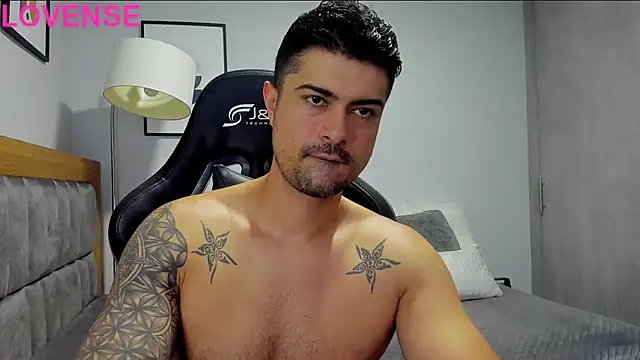 Snapshot of Dante_Storm chatting on 09/25/25, 11:19 Dante Storm online show from 09/25/25, 11:19