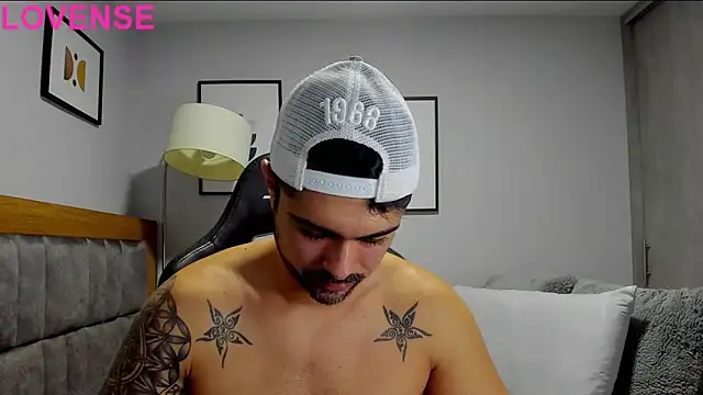 Snapshot of Dante_Storm chatting on 10/08/25, 03:15 Dante Storm online show from 10/08/25, 03:15