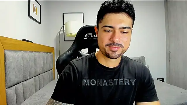 Snapshot of Dante_Storm chatting on 10/22/25, 04:40 Dante Storm online show from 10/22/25, 04:40