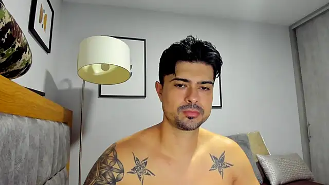 Snapshot of Dante_Storm chatting on 12/16/25, 02:27 Dante Storm online show from 12/16/25, 02:27