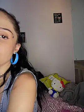 Snapshot of LoganPeny chatting on 06/03/26, 04:26 LoganPeny online show from 06/03/26, 04:26