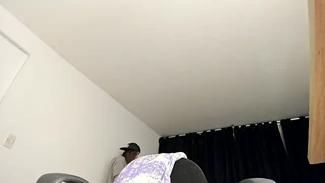 Hat girl online show from 07/01/26, 05:09