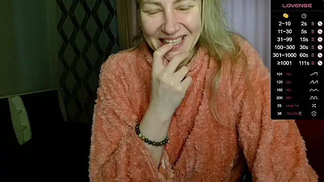 Snapshot of ganet469 chatting on 11/26/25, 08:59 ganet469 online show from 11/26/25, 08:59