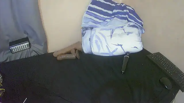 Snapshot of XhosaBoobs4U chatting on 10/08/25, 05:21 XhosaBoobs4U online show from 10/08/25, 05:21