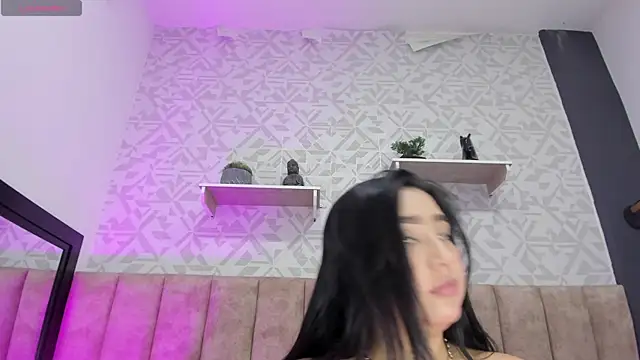 MelinaCruz online show from 12/20/25, 04:19