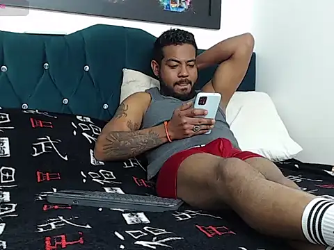 BladeFoxxx1 online show from 09/24/25, 02:42