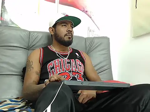 BladeFoxxx1 online show from 09/27/25, 09:14