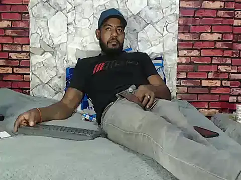 BladeFoxxx1 online show from 03/30/26, 02:56