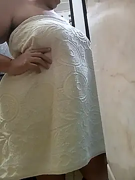 Snapshot of aliciaxm chatting on 03/16/25, 03:58 aliciaxm online show from 03/16/25, 03:58