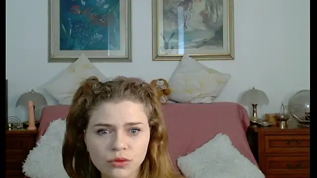 Snapshot of HaleyReedme chatting on 03/14/25, 07:26 HaleyReedme online show from 03/14/25, 07:26